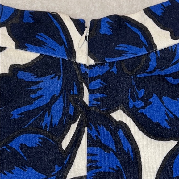 Banana Republic Women’s Midi Fit Flare Skirt Blue White Pockets Floral Y2K SZ 4 - Picture 12 of 13